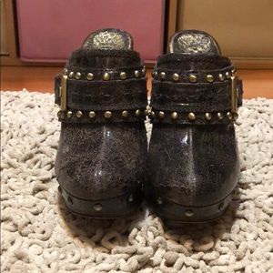 Vince Camuto Clogs Size 7